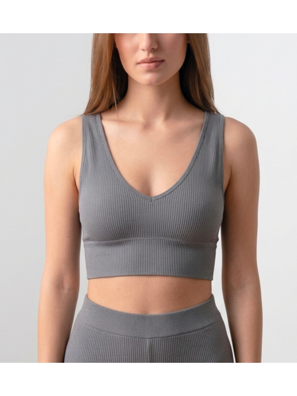 Ribbed V-Neck Sports Bra - Gray